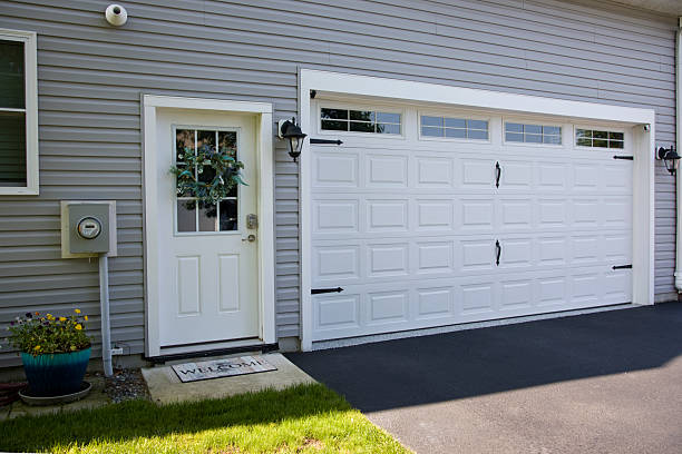 24/7 Emergency Garage Door Panel Replacement experts in Pine Level, AL
